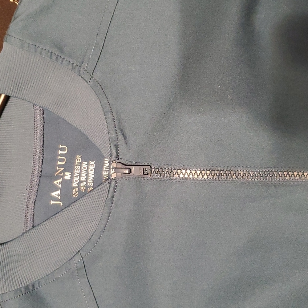 Jaanuu Bomber Scrub Jacket